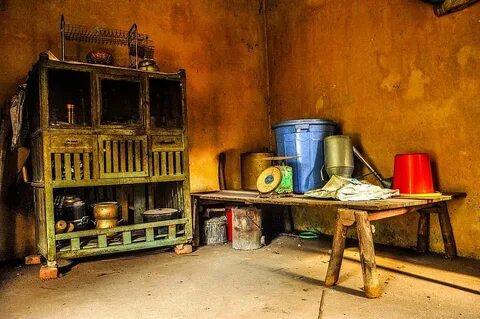 Từ Phụ nữ tuổi này dễ có